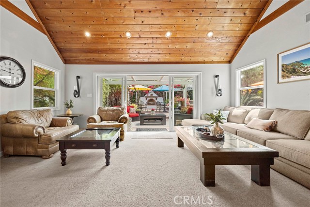 Detail Gallery Image 12 of 45 For 1320 Roanoke St, La Habra,  CA 90631 - 4 Beds | 3 Baths