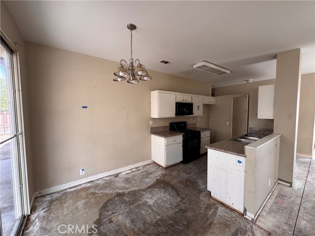 Detail Gallery Image 12 of 48 For 2014 W Dawnview Dr, Rialto,  CA 92377 - 4 Beds | 2 Baths