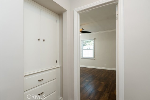 Detail Gallery Image 8 of 34 For 3602 Encinal Ave, La Crescenta,  CA 91214 - 4 Beds | 3 Baths