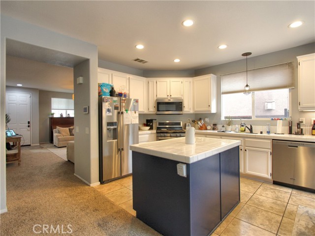 Detail Gallery Image 5 of 29 For 31619 Rosales Ave, Murrieta,  CA 92563 - 4 Beds | 2/1 Baths