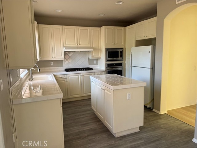 Detail Gallery Image 13 of 60 For 15 Riva Dr, Newport Coast,  CA 92657 - 3 Beds | 3 Baths
