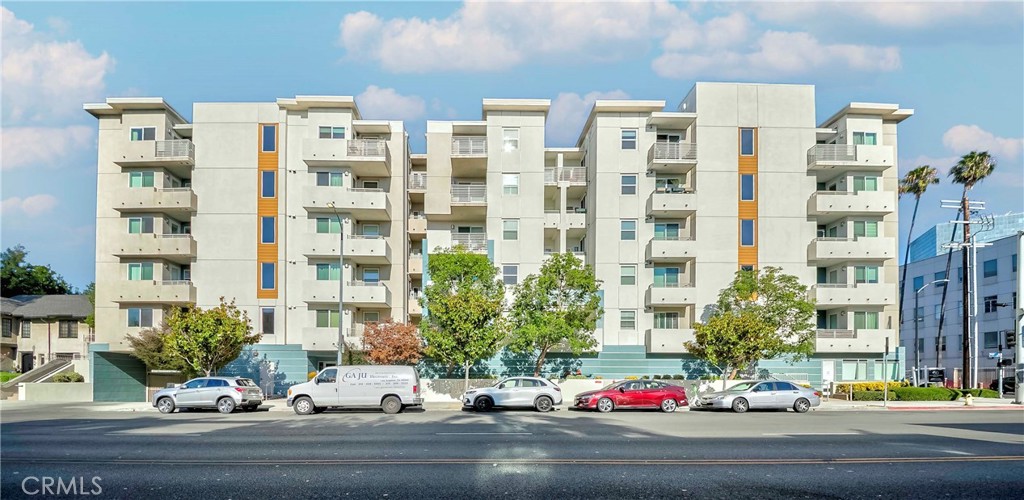 436 S Virgil Avenue #403