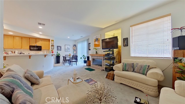 Detail Gallery Image 5 of 46 For 27903 Baneberry #10,  Valencia,  CA 91354 - 3 Beds | 3 Baths