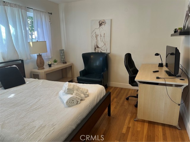 Detail Gallery Image 6 of 16 For 16816 Halper, Encino,  CA 91436 - 3 Beds | 2 Baths