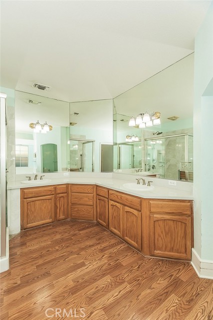 Detail Gallery Image 22 of 52 For 1094 E Monticello Cir, Fresno,  CA 93720 - 4 Beds | 2 Baths