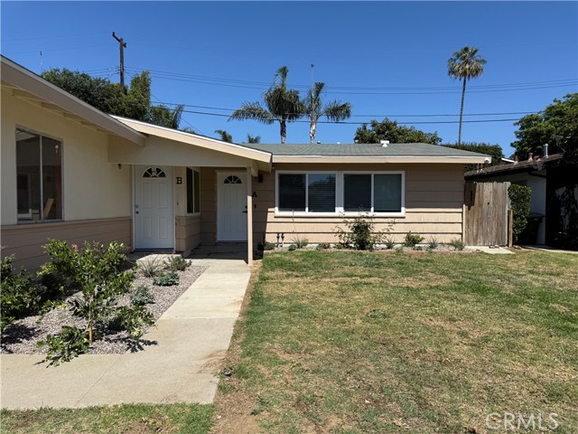 2226 State Avenue, Costa Mesa CA: https://media.crmls.org/medias/a28e1ca5-deac-4d1e-8d60-fe695dddab26.jpg