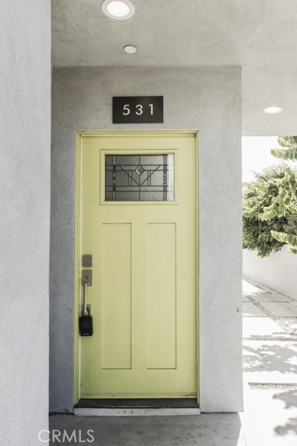 529 W 80th Street, Los Angeles CA: https://media.crmls.org/medias/a28f0f96-b5de-4223-9711-f2b6d6a16611.jpg