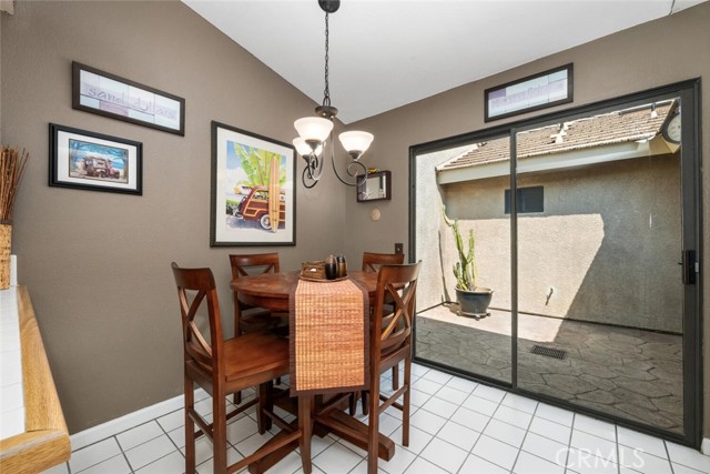 Detail Gallery Image 20 of 69 For 3501 Doe Spring Rd, Corona,  CA 92882 - 3 Beds | 2 Baths