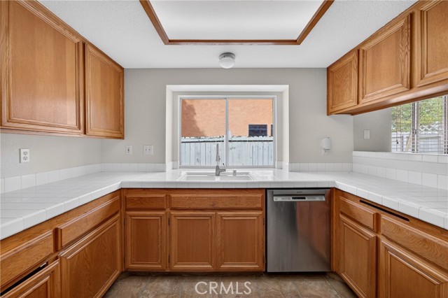 Detail Gallery Image 8 of 48 For 33130 Trabuco Dr, Lake Elsinore,  CA 92530 - 3 Beds | 2 Baths