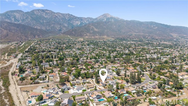 8010 Rosebud Street, Rancho Cucamonga CA: https://media.crmls.org/medias/a29012e2-18e6-4669-acdc-57d4d956558e.jpg
