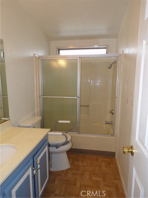 Detail Gallery Image 11 of 32 For 1721 E Colton Ave #110,  Redlands,  CA 92374 - 3 Beds | 2 Baths