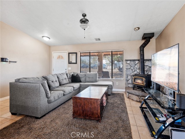 Detail Gallery Image 7 of 31 For 9176 Coleridge Rd, Hesperia,  CA 92344 - 3 Beds | 2 Baths