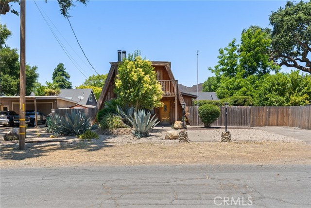 Detail Gallery Image 2 of 32 For 425 Shaw St, Los Alamos,  CA 93440 - 3 Beds | 2 Baths