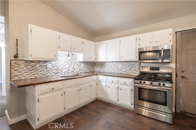 Detail Gallery Image 18 of 43 For 276 Stanford Way, Big Bear City,  CA 92314 - 4 Beds | 2 Baths