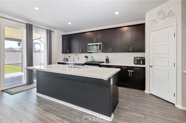32942 Forgecroft Street, Menifee CA: https://media.crmls.org/medias/a29269ee-4d30-4e7b-a907-1517bf3c9ff0.jpg