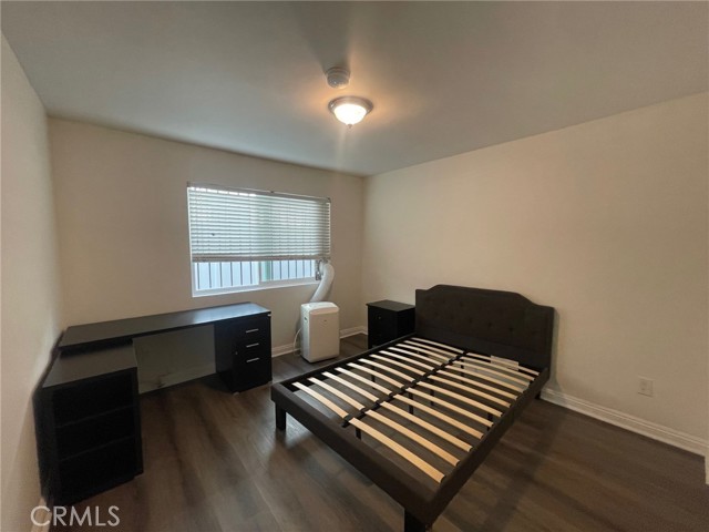 Detail Gallery Image 8 of 12 For 1250 W 37th St #2,  Los Angeles,  CA 90007 - 2 Beds | 1 Baths