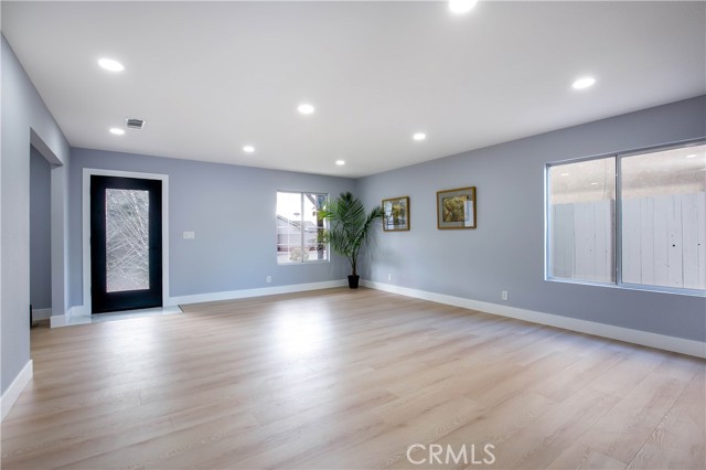 Detail Gallery Image 6 of 36 For 37624 Ribbon, Palmdale,  CA 93552 - 4 Beds | 2 Baths