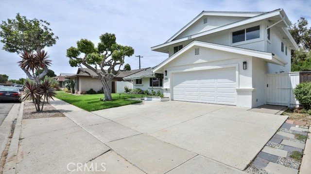 2737 Lorenzo Avenue, Costa Mesa CA: https://media.crmls.org/medias/a293e216-498c-4c4c-9de3-62582a78a5db.jpg