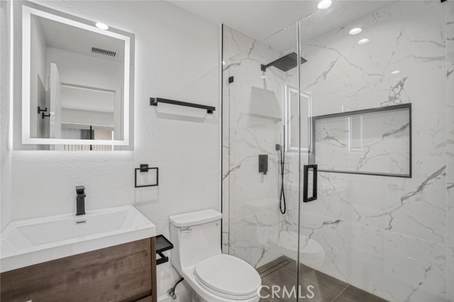 1410 Coranado Avenue, Long Beach CA: https://media.crmls.org/medias/a29423d3-5bf2-468e-bcb3-b31b41785c3f.jpg