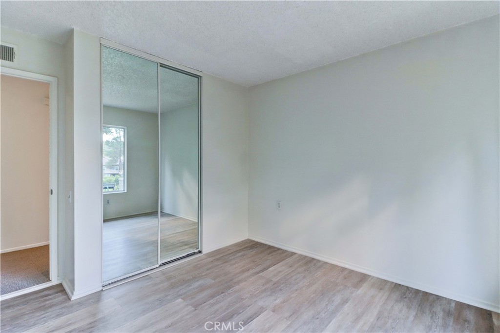 MLS #OC25267667 image #28