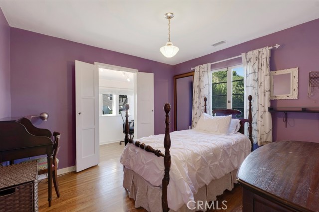 Image 19 of 57 For 3760 Dover Street