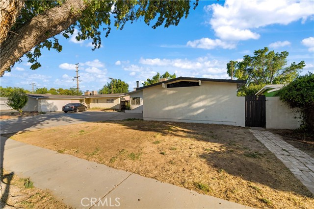 Detail Gallery Image 32 of 34 For 1016 Valiant St, Lancaster,  CA 93534 - 4 Beds | 2 Baths