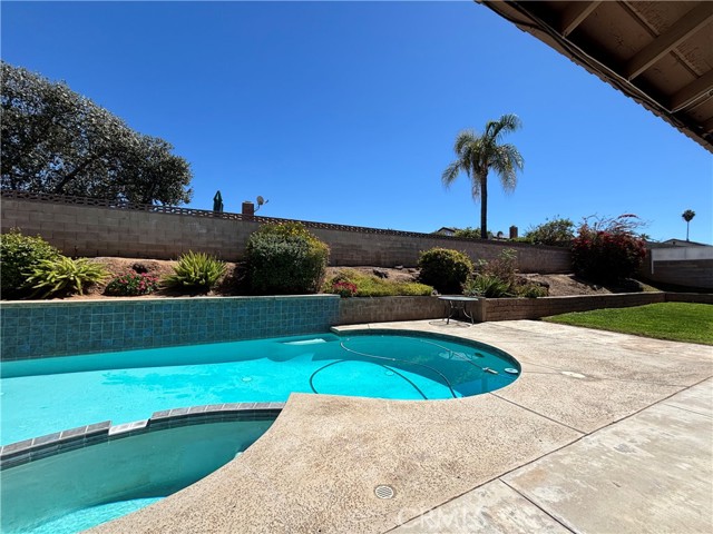 205 Ford Street, Redlands CA: https://media.crmls.org/medias/a295d579-78af-4c77-b9b6-41794a3a9b2d.jpg