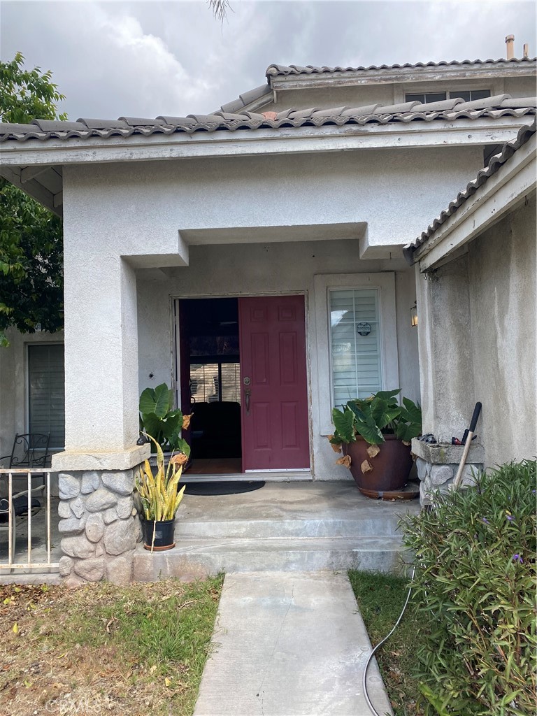 2884 W Buena Vista