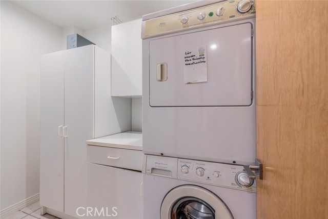 221 17th, Manhattan Beach, California 90266, 5 Bedrooms Bedrooms, ,6 BathroomsBathrooms,Residential,For Sale,17th,SR26091960
