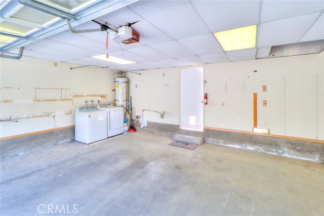 345 Jeremiah Drive, Simi Valley CA: https://media.crmls.org/medias/a29763ba-8252-442a-b02b-a57001680717.jpg
