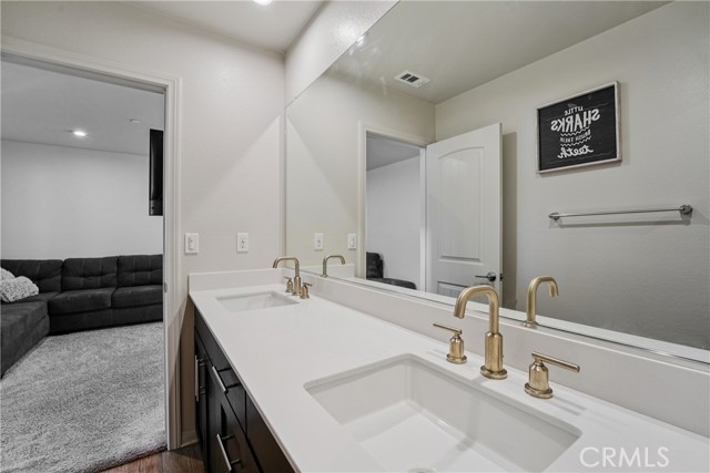 Detail Gallery Image 11 of 31 For 1759 Gooseberry Ln, San Jacinto,  CA 92583 - 4 Beds | 2/1 Baths