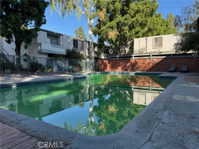 Detail Gallery Image 13 of 13 For 18620 Hatteras St #166,  Tarzana,  CA 91356 - 2 Beds | 2 Baths