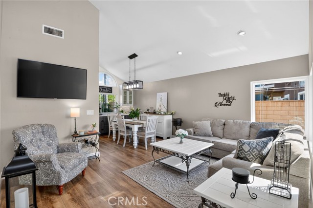 Detail Gallery Image 9 of 40 For 3201 Ashgate Way, Ontario,  CA 91761 - 4 Beds | 3 Baths