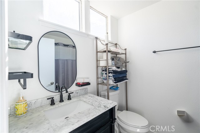 Detail Gallery Image 8 of 14 For 13901 Olive View Ln #68,  Sylmar,  CA 91342 - 3 Beds | 2/1 Baths
