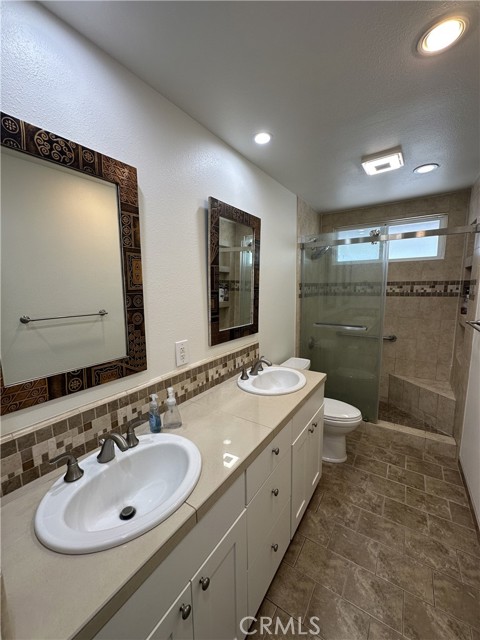 13191 Honeybee Street, Moorpark CA: https://media.crmls.org/medias/a298e267-fbdf-4f5f-9549-6cea457e76b4.jpg