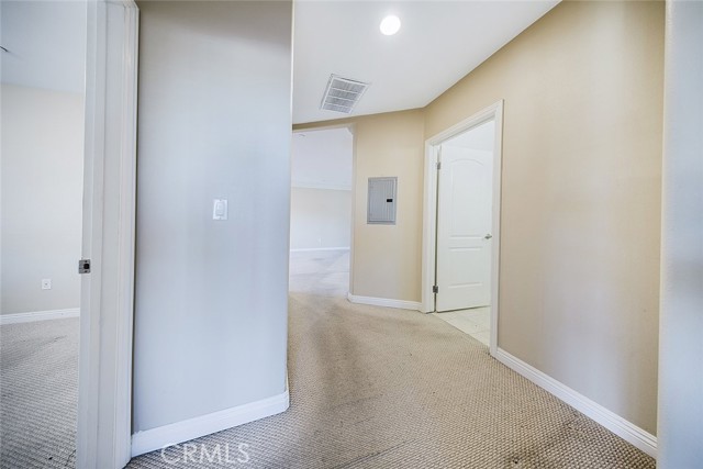 Detail Gallery Image 13 of 33 For 1515 Grismer Ave #302,  Burbank,  CA 91504 - 2 Beds | 2 Baths