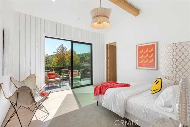 4601 Vista De Oro Avenue, Woodland Hills CA: https://media.crmls.org/medias/a2997f19-0501-4512-a3d6-eff0b81950e7.jpg