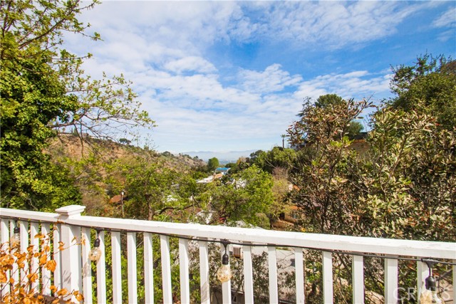 Detail Gallery Image 29 of 51 For 11771 Laurelwood, Studio City,  CA 91604 - 4 Beds | 3 Baths