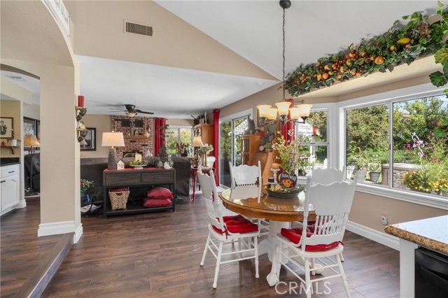 Detail Gallery Image 23 of 63 For 10684 Lakeview Rd, Yucaipa,  CA 92399 - 4 Beds | 3 Baths