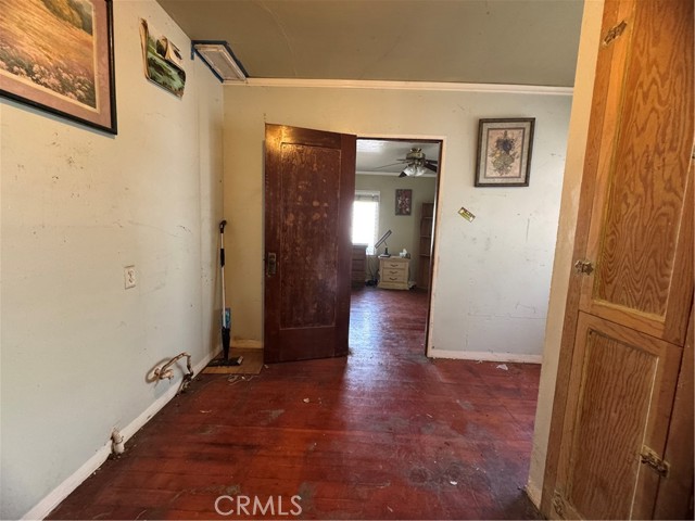 Detail Gallery Image 8 of 17 For 419 N Mott, Los Angeles,  CA 90033 - 5 Beds | 3 Baths