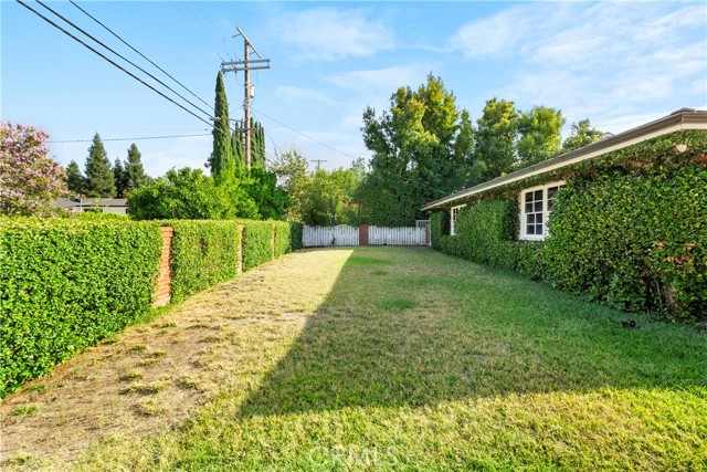 Detail Gallery Image 7 of 52 For 4751 Natoma Ave, Woodland Hills,  CA 91364 - 4 Beds | 5 Baths