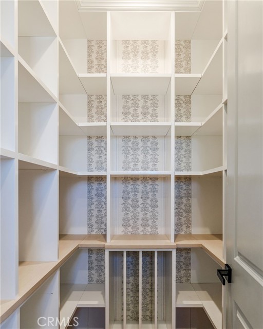 Detail Gallery Image 25 of 70 For 1450 6th St, Manhattan Beach,  CA 90266 - 6 Beds | 5/1 Baths