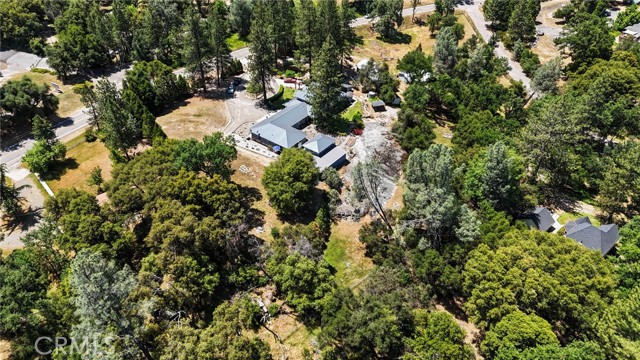 50711 Road 426, Oakhurst CA: https://media.crmls.org/medias/a29c194f-f365-40ef-b8ff-54cc22b16cbf.jpg
