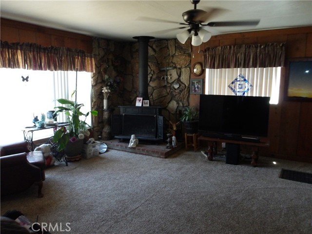 4034 Cottage Drive, San Bernardino CA: https://media.crmls.org/medias/a29c6fa5-fef4-4086-afb1-fdeefbec6825.jpg
