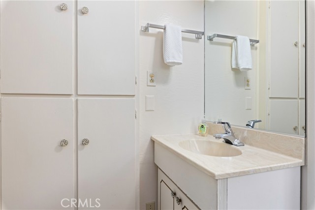 Detail Gallery Image 26 of 63 For 11145 E Highway 20, Clearlake Oaks,  CA 95423 - 4 Beds | 2/1 Baths