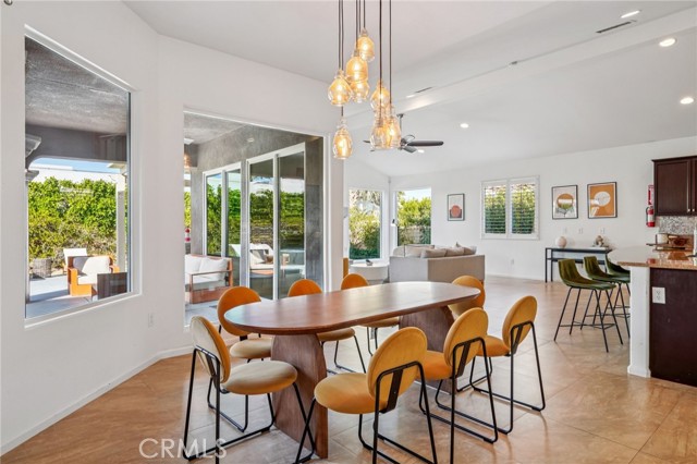 Detail Gallery Image 12 of 60 For 1420 E via Escuela, Palm Springs,  CA 92262 - 3 Beds | 3/1 Baths