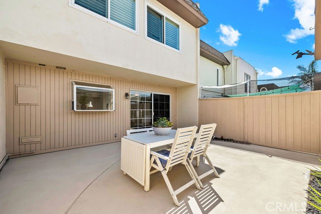 Detail Gallery Image 27 of 42 For 9736 Monte Carlo Cir, Huntington Beach,  CA 92646 - 4 Beds | 2/1 Baths