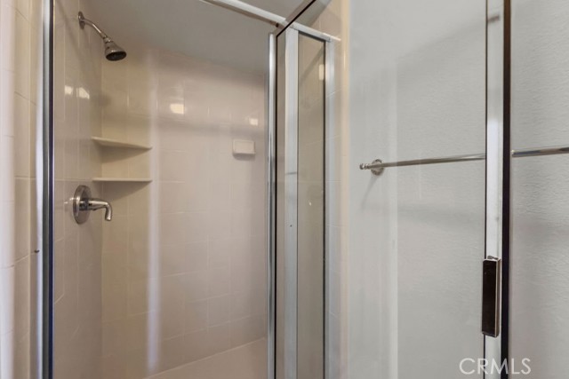 Detail Gallery Image 12 of 19 For 8405 Sweetwater Cir, Huntington Beach,  CA 92646 - 4 Beds | 3 Baths