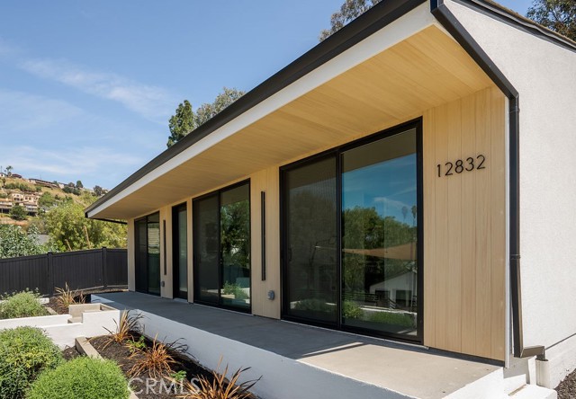 Detail Gallery Image 50 of 74 For 12822 Fairhaven, Santa Ana,  CA 92705 - 6 Beds | 4/1 Baths