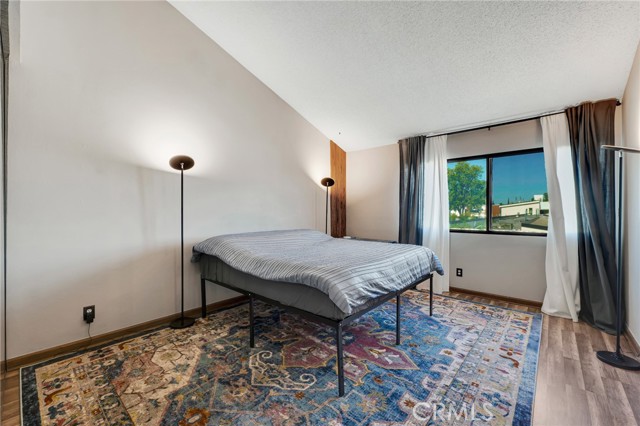 Detail Gallery Image 18 of 25 For 6323 Reseda Bld #14,  Tarzana,  CA 91335 - 2 Beds | 3 Baths